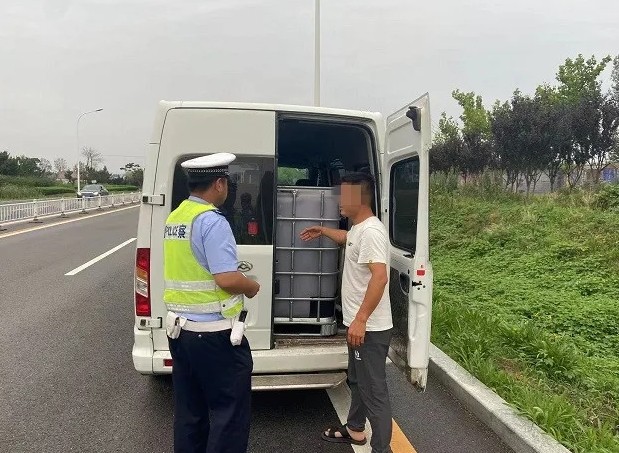 7月份全市范圍內(nèi)面包車集中整治！